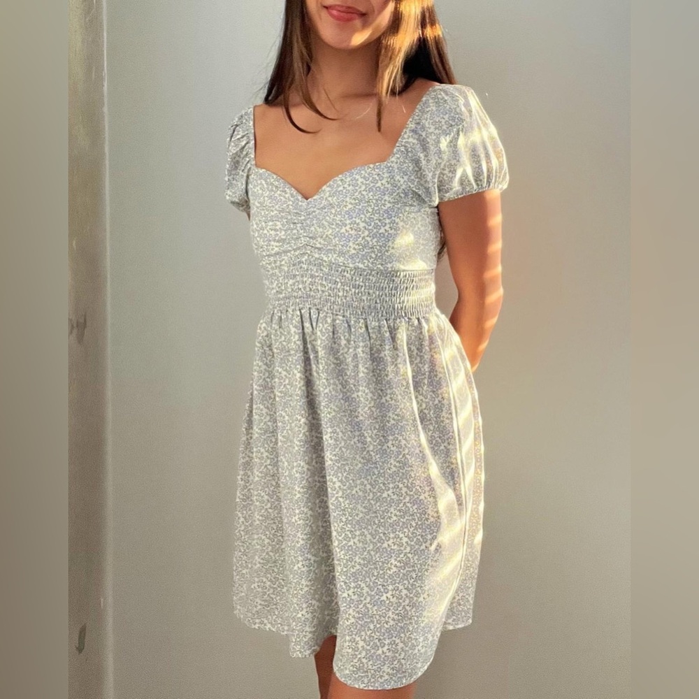 Plus size dress - Picture 2 of 5